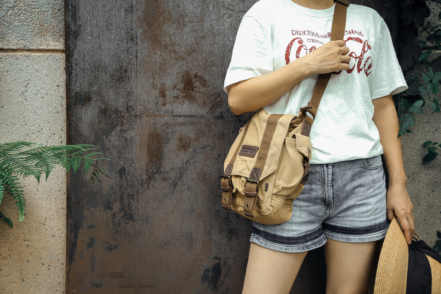 Vintage‑Style Everyday Shoulder Bag